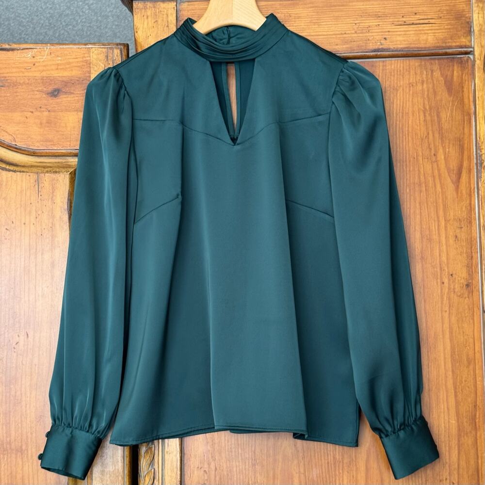 Halogen Emerald Green Satin Keyhole Mock Neck Puff Sleeve Blouse Size Small S